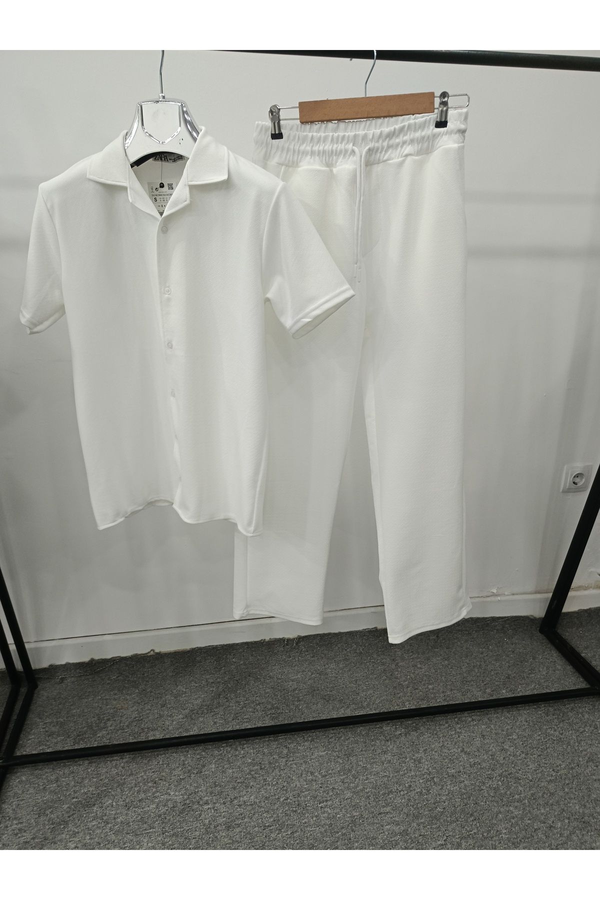 ERKEK GÖMLEK PANTOLON TAKIMI